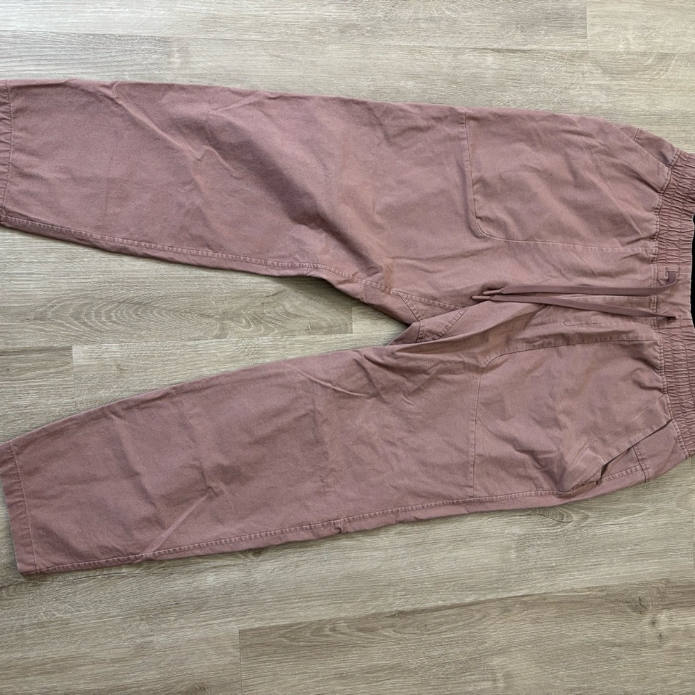 lululemon athletica Men's Chinos in Dusty Rose